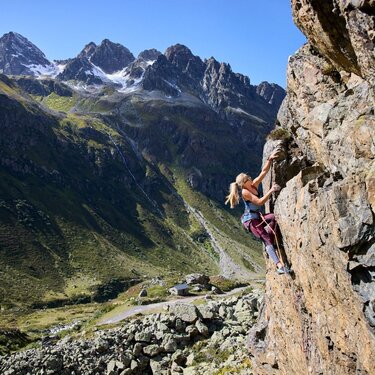 Klettern_Jamtal_2021 Hüttenblick Titelbild - Kopie.jpg | © Stefan Kürzi